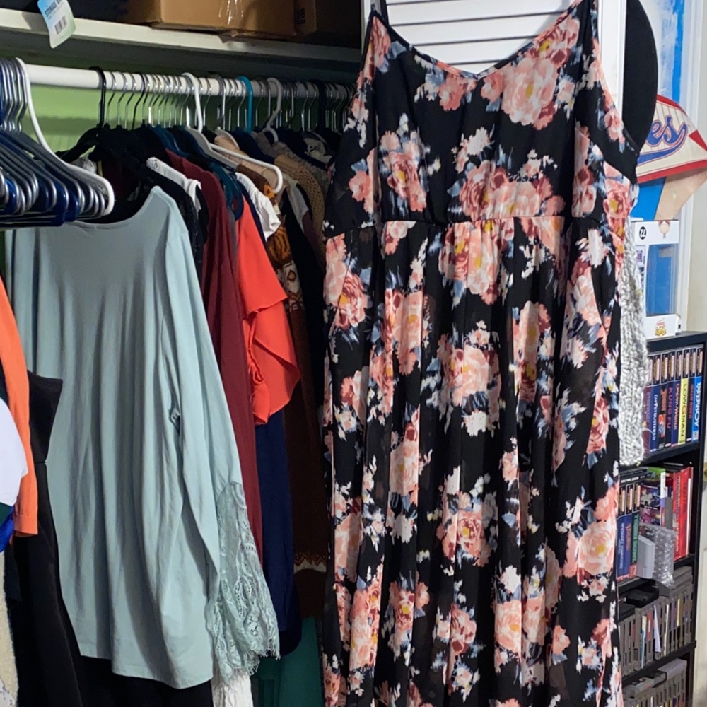 Torrid Black Floral Midi Dress